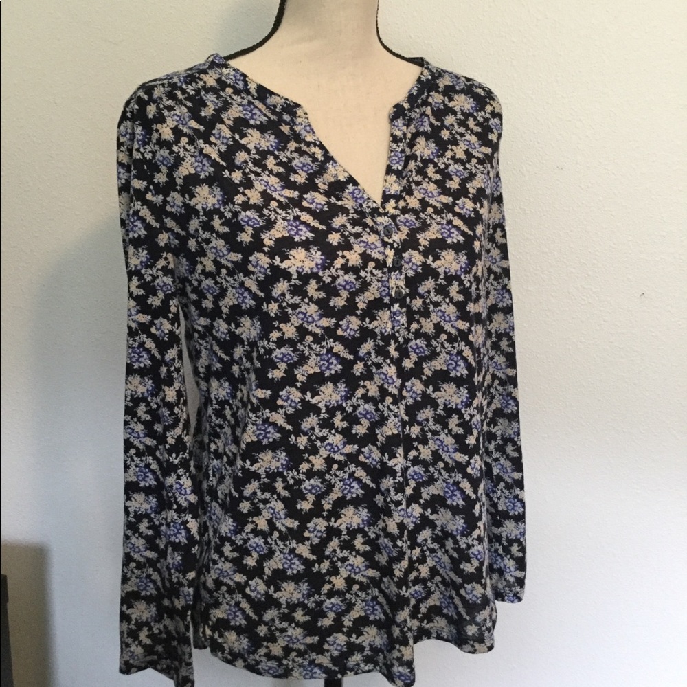 H&M floral long sleeve v neck button up top